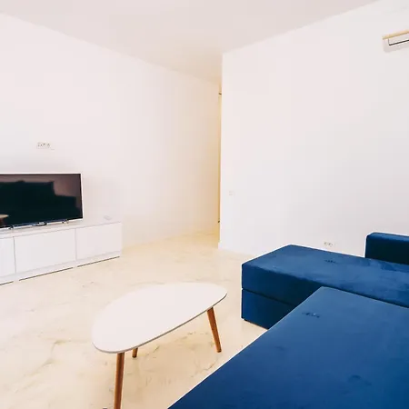 Apartment Miraj By The